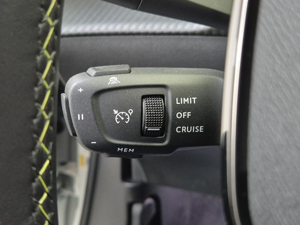 Peugeot 2008 2023 Blanco - Importación desde Corea - HF Imports Iquique - Foto 15