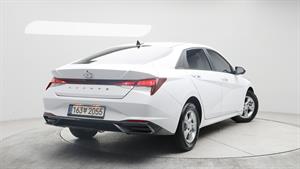 HYUNDAI Avante - Vista 6