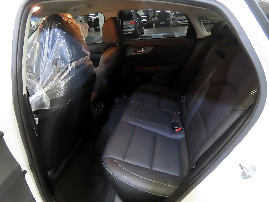 KIA K3 - Vista 7