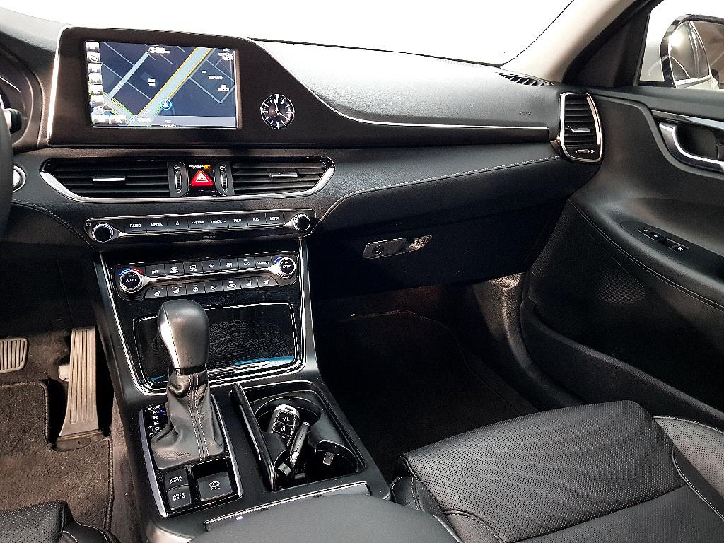 HYUNDAI Grandeur - Vista 10