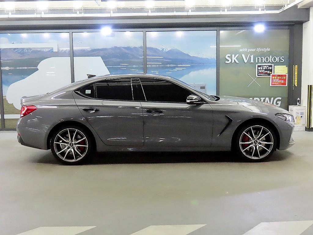 Genesis G70 - Vista 3