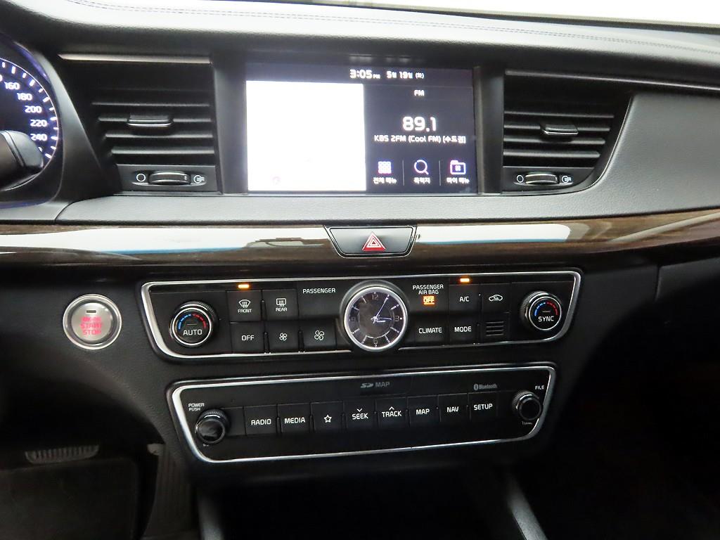 KIA K7 - Vista 9