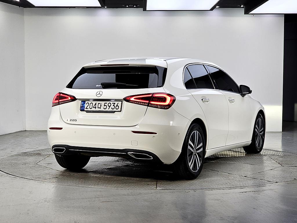Mercedes Benz A Class - Vista 4