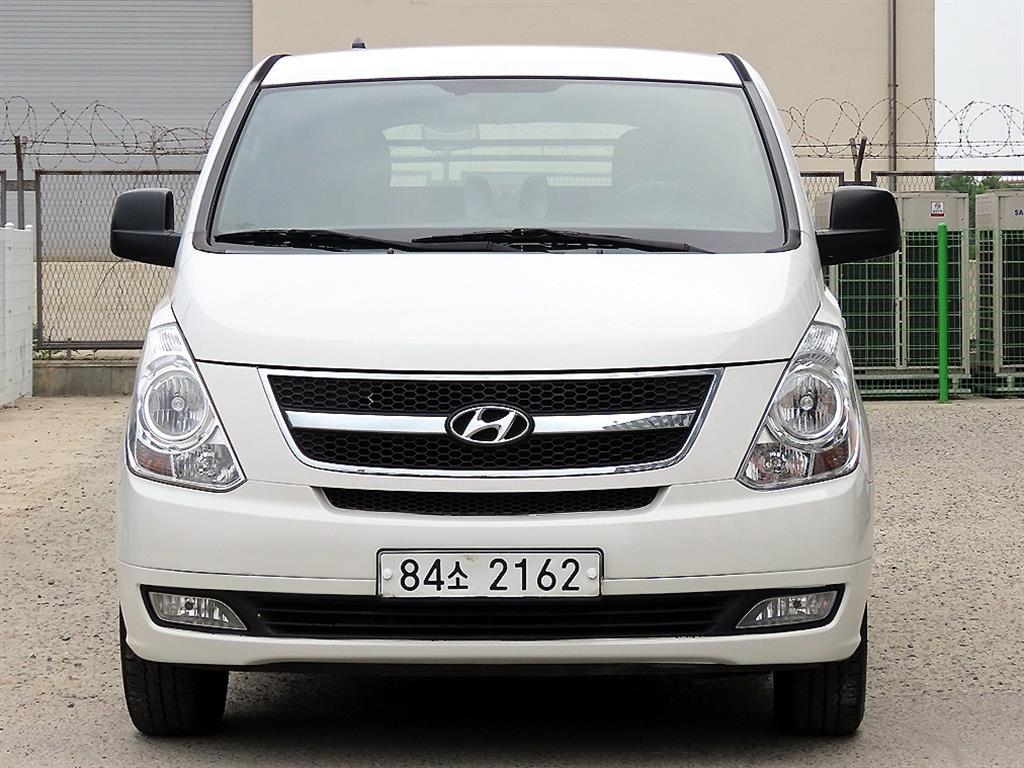 HYUNDAI Starex 2015 Blanco - Importación desde Corea - HF Imports Iquique - Foto 1