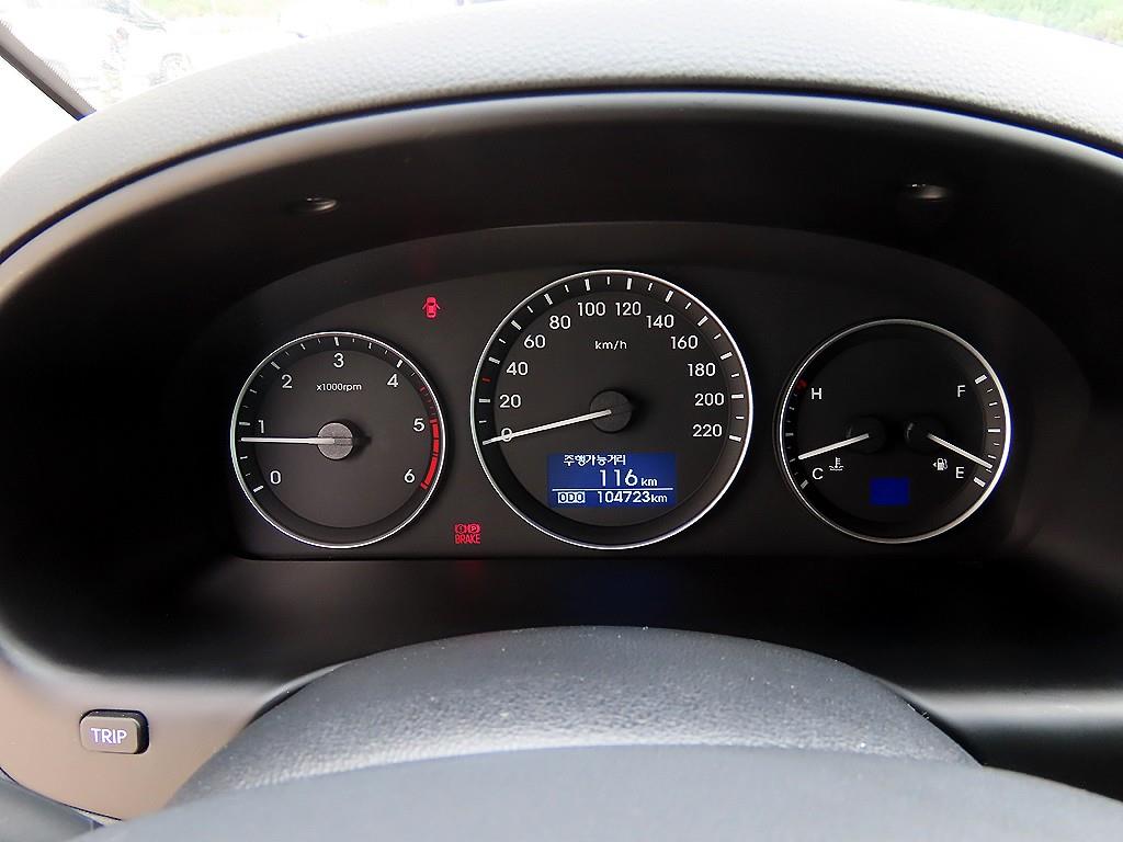 HYUNDAI Starex - Vista 9