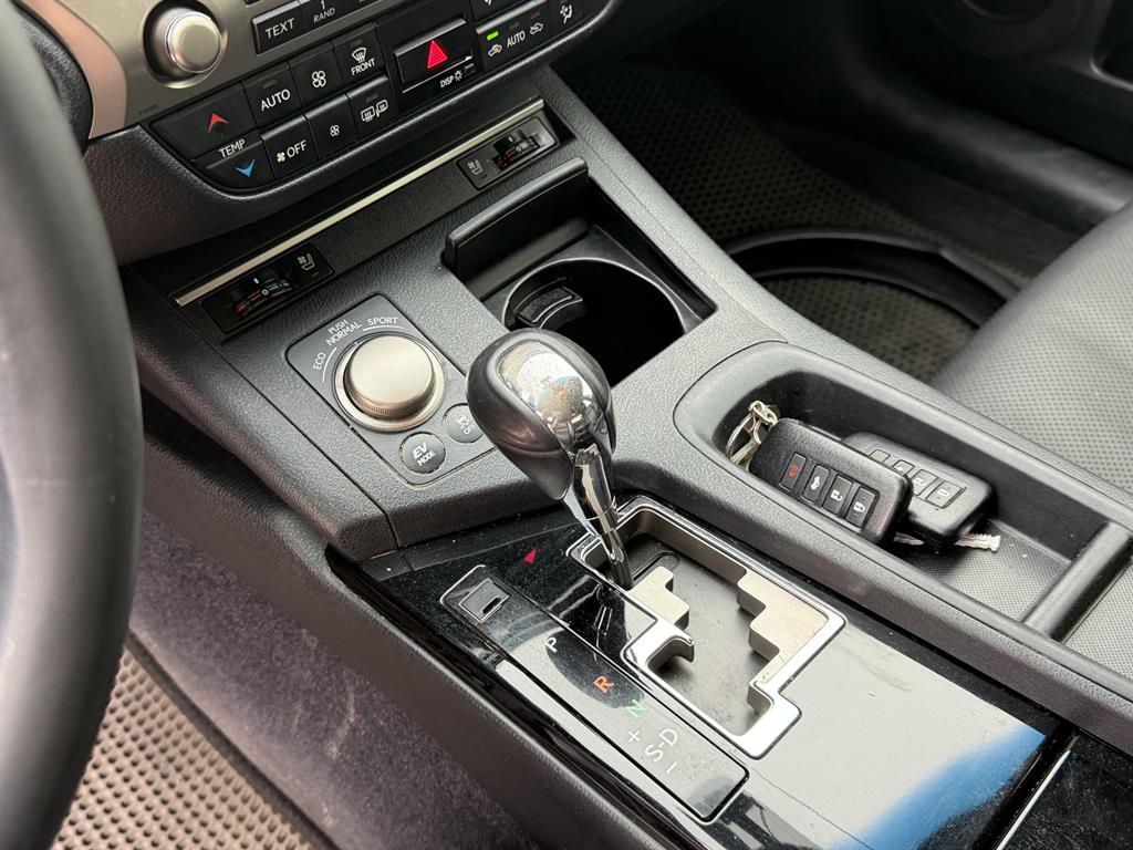 Lexus ES - Vista 12