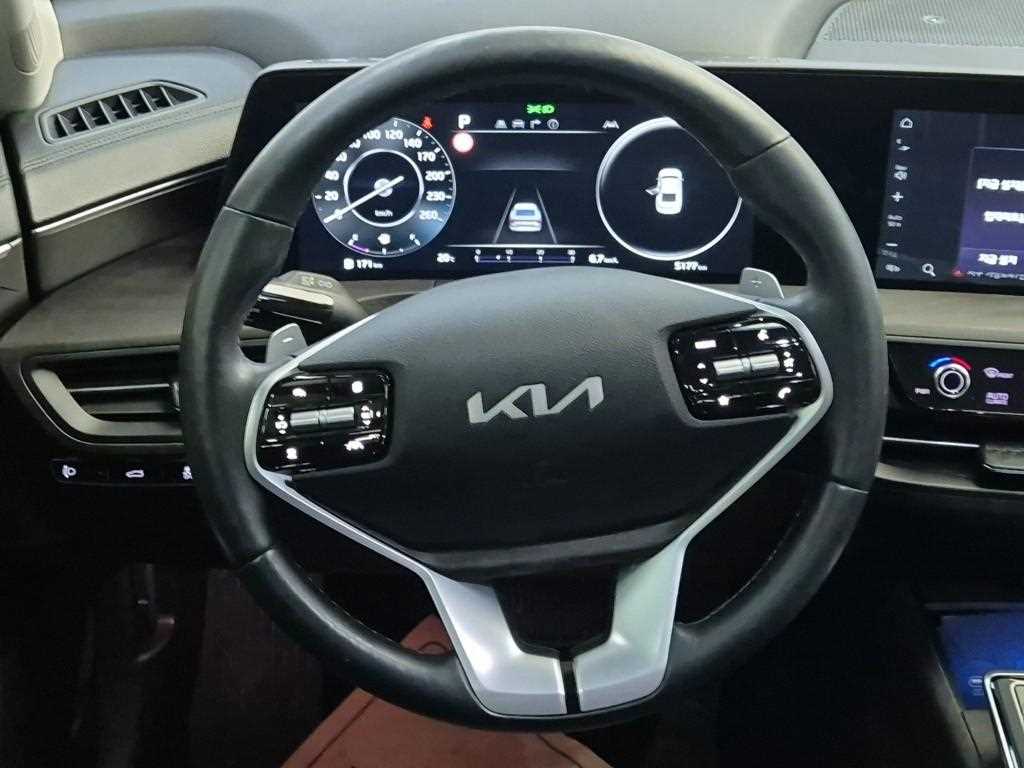 KIA K8 - Vista 9