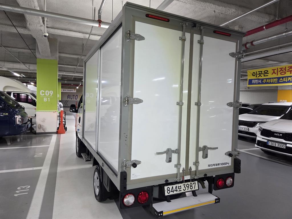 Small Truck Normal Box(High Deck) - Vista 7
