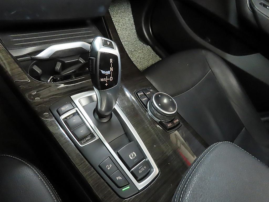 BMW X4 - Vista 10