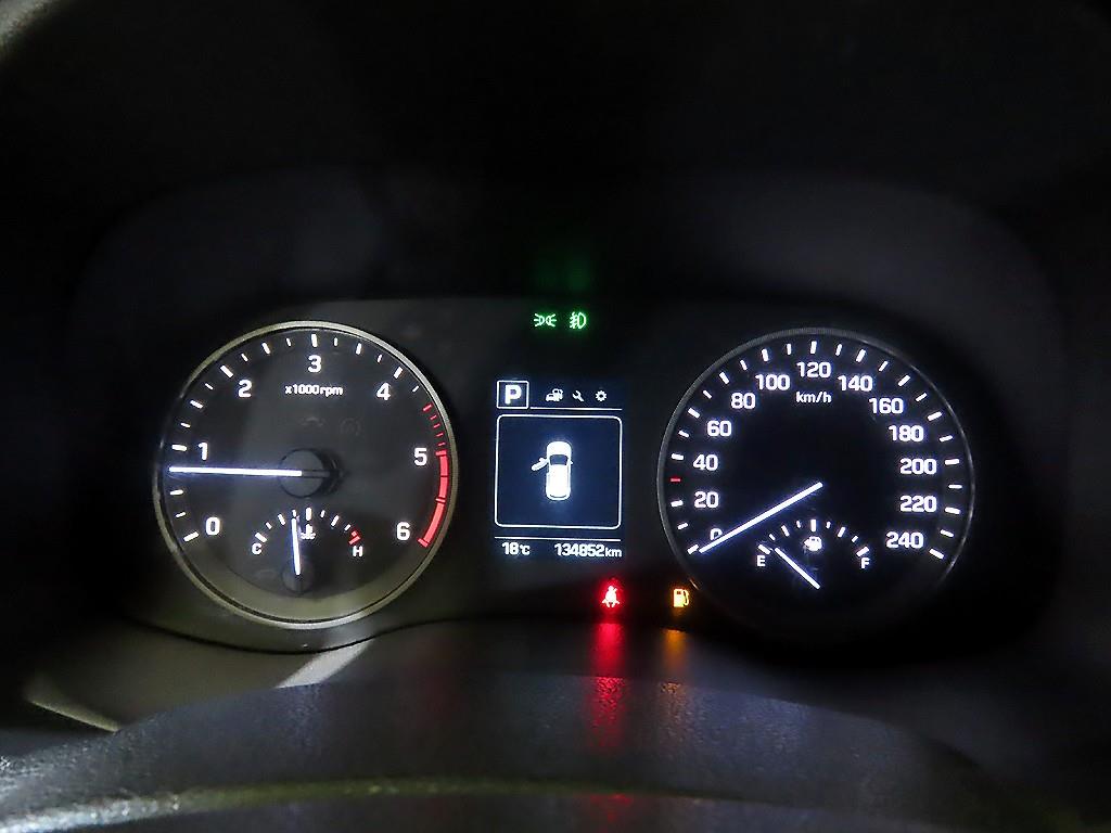HYUNDAI Tucson - Vista 9