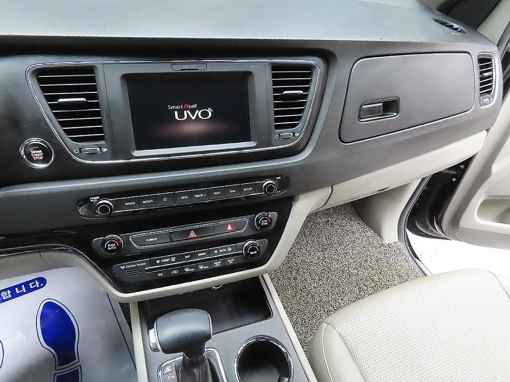 KIA Carnival 2019 Negro - Importación desde Corea - HF Imports Iquique - Foto 7