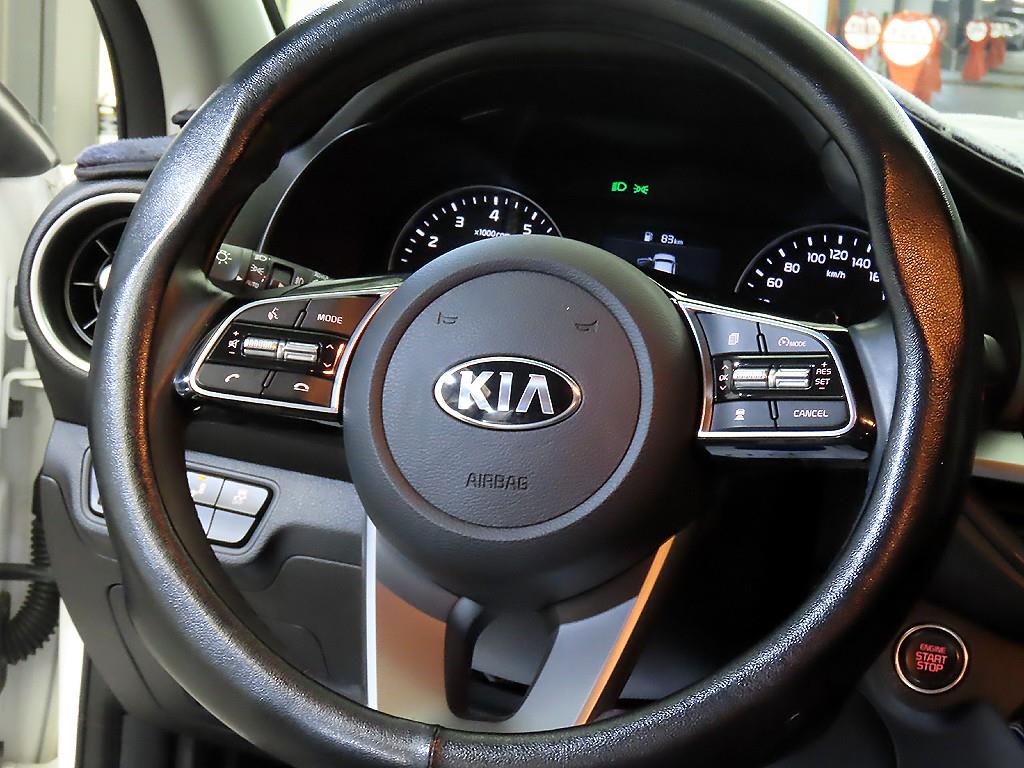 KIA K3 - Vista 8