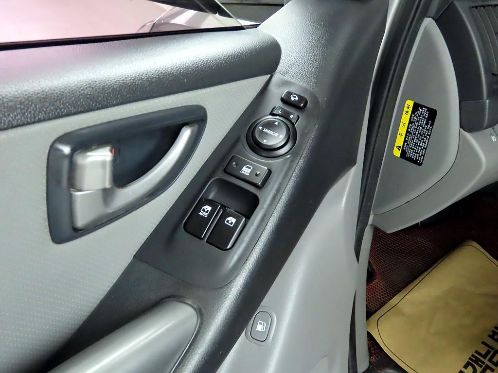 HYUNDAI Starex 2017 Gris - Importación desde Corea - HF Imports Iquique - Foto 15
