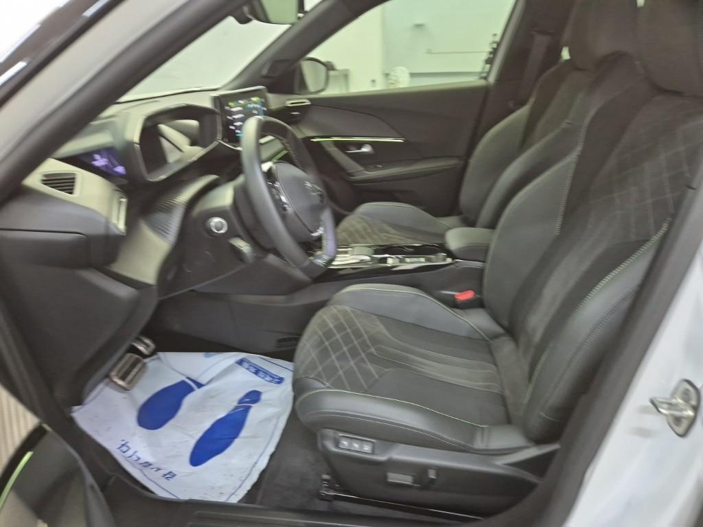 Peugeot 2008 - Vista 11