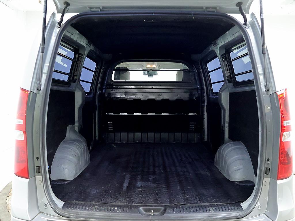 HYUNDAI Starex 2017 Gris - Importación desde Corea - HF Imports Iquique - Foto 9