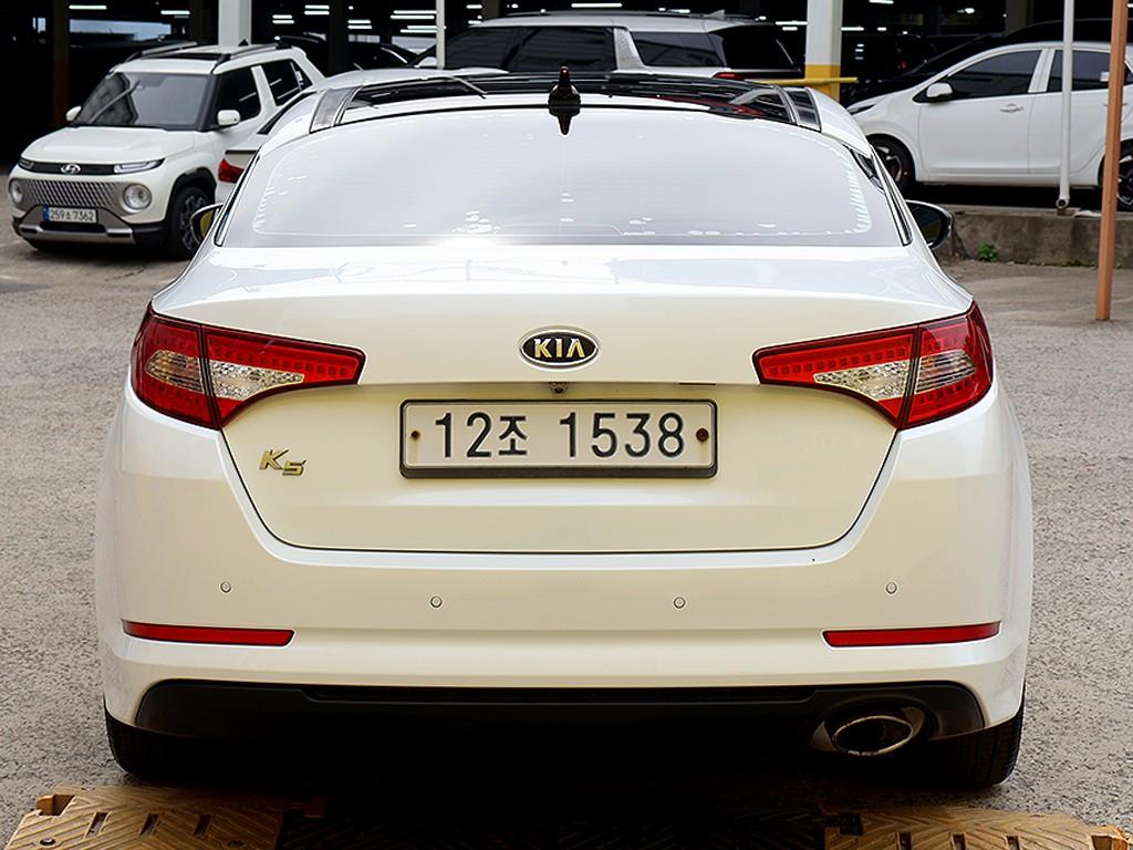 KIA K5 - Vista 5