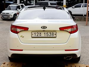 KIA K5 - Vista 6