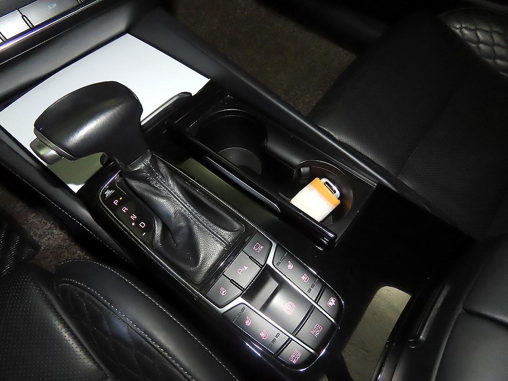KIA K7 - Vista 12