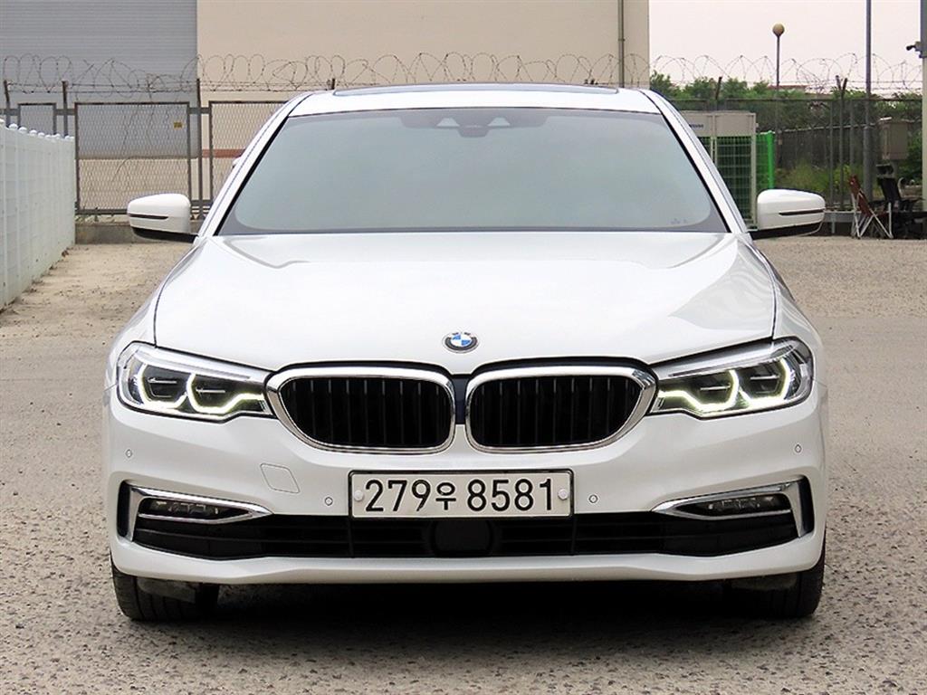 BMW 5 Series 2019 Blanco - Importación desde Corea - HF Imports Iquique - Foto 1