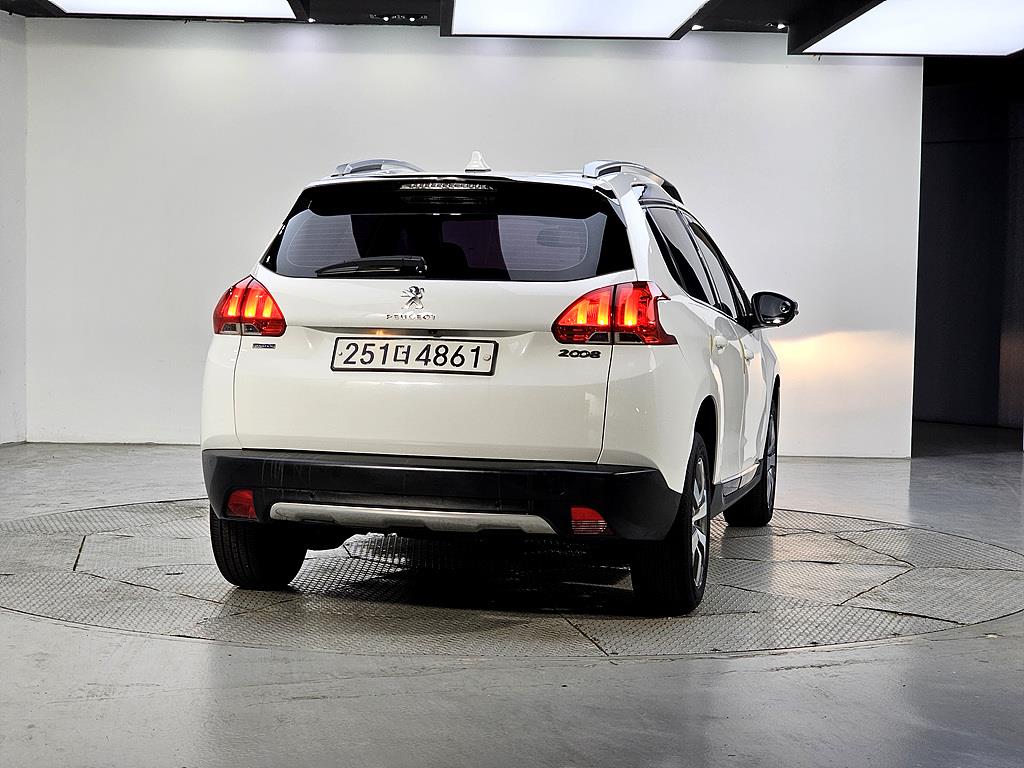 Peugeot 2008 - Vista 3