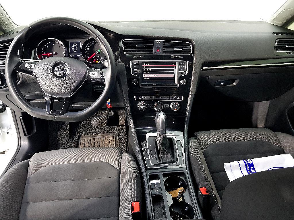 Volkswagen Golf - Vista 5