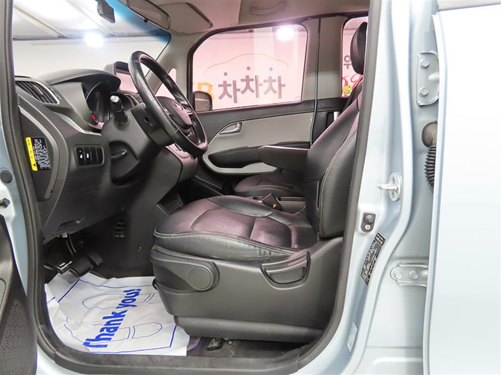 KIA Ray - Vista 5