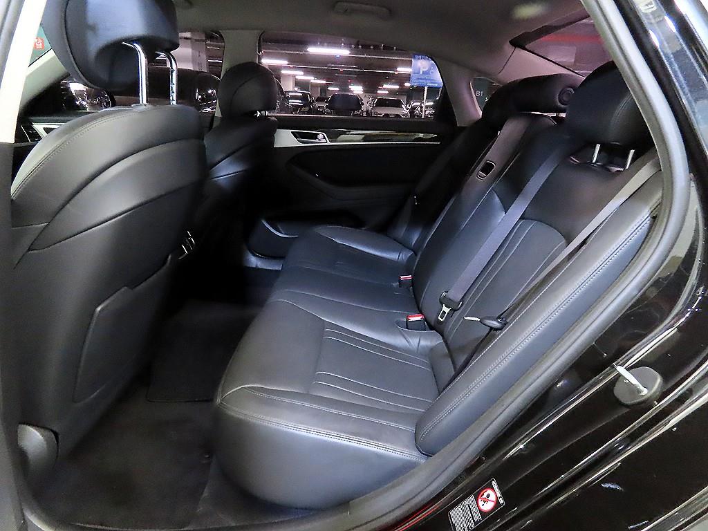 Genesis G80 - Vista 7
