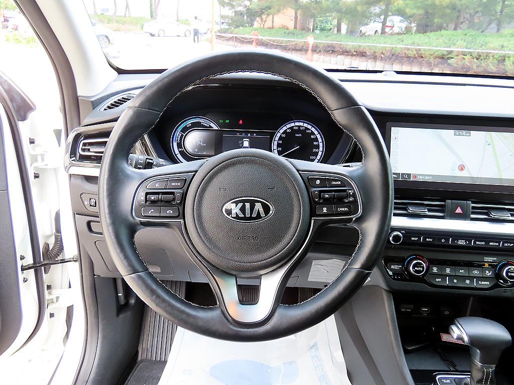 KIA Niro - Vista 8