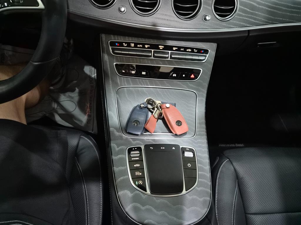 Mercedes Benz E class 2022 Gris - Importación desde Corea - HF Imports Iquique - Foto 13