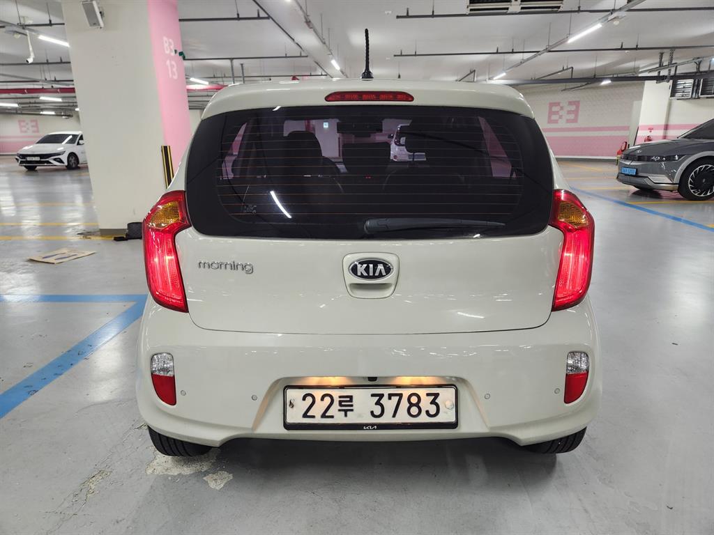 KIA Morning - Vista 3