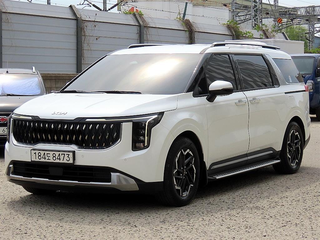 KIA Carnival - Vista 2