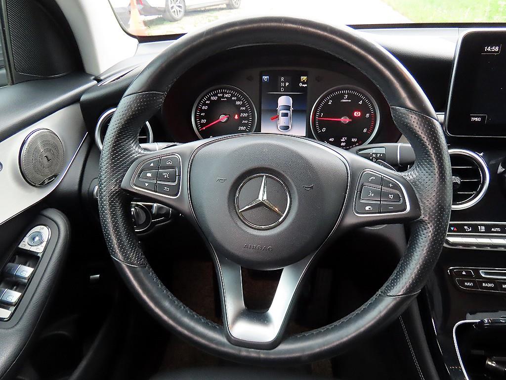 Mercedes Benz GLC Class - Vista 7
