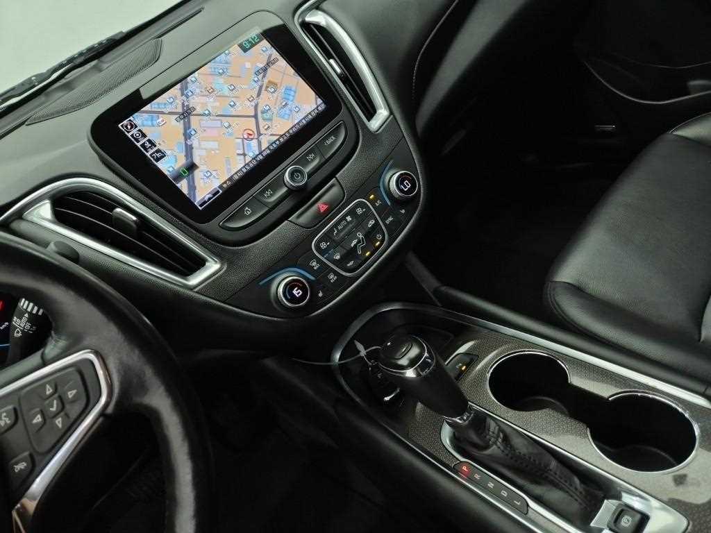 Chevrolet Malibu - Vista 10