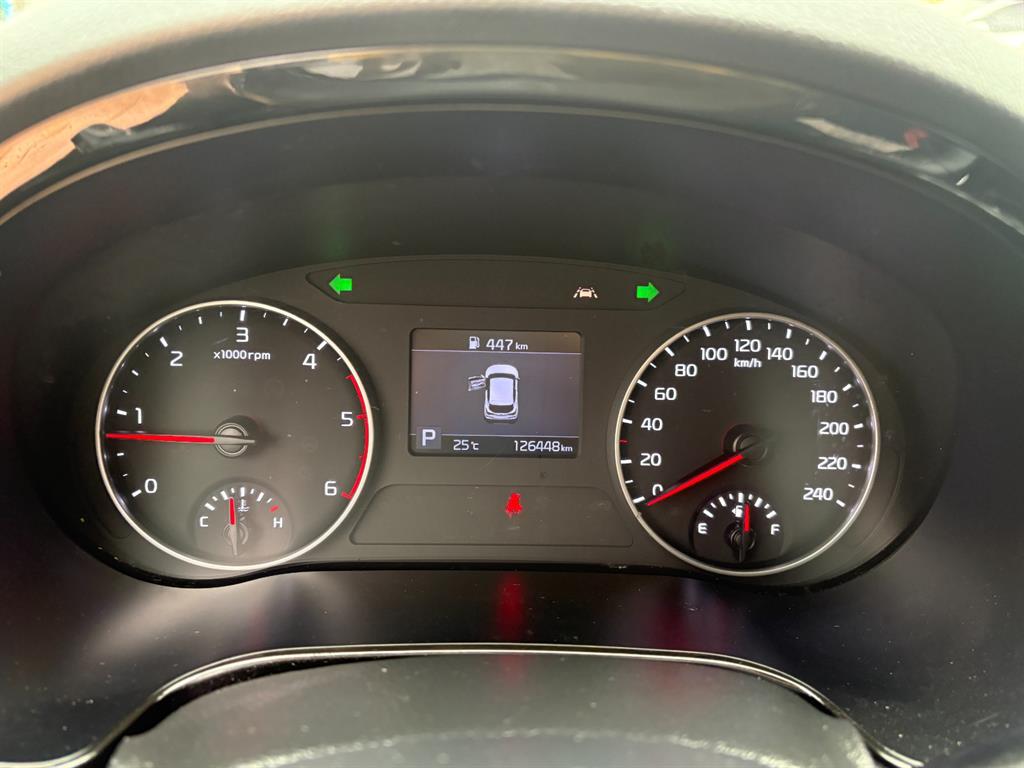 KIA Seltos - Vista 6