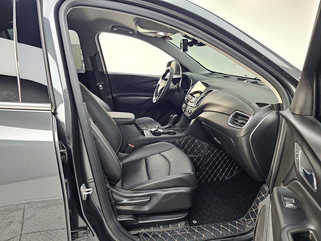 Chevrolet Equinox - Vista 11
