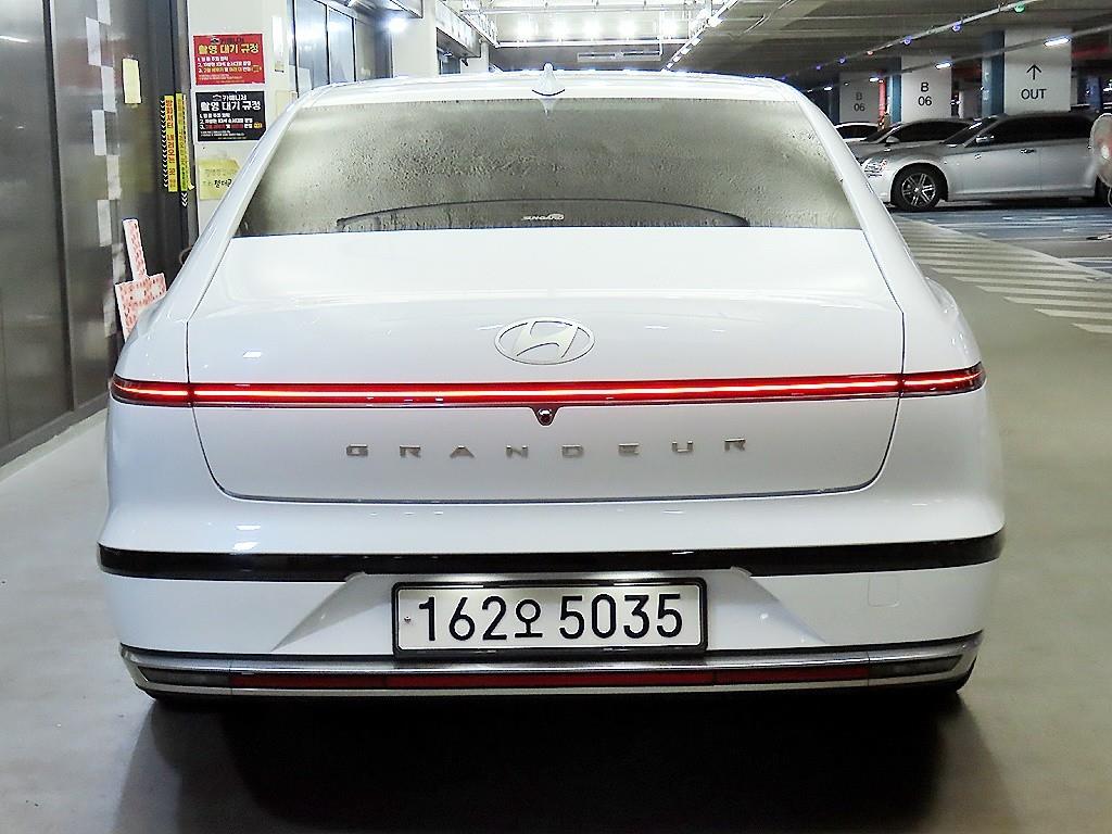 HYUNDAI Grandeur - Vista 5
