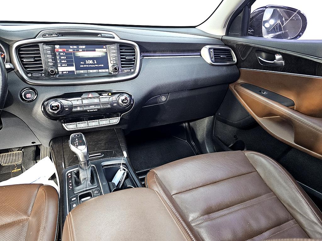 KIA Sorento - Vista 10