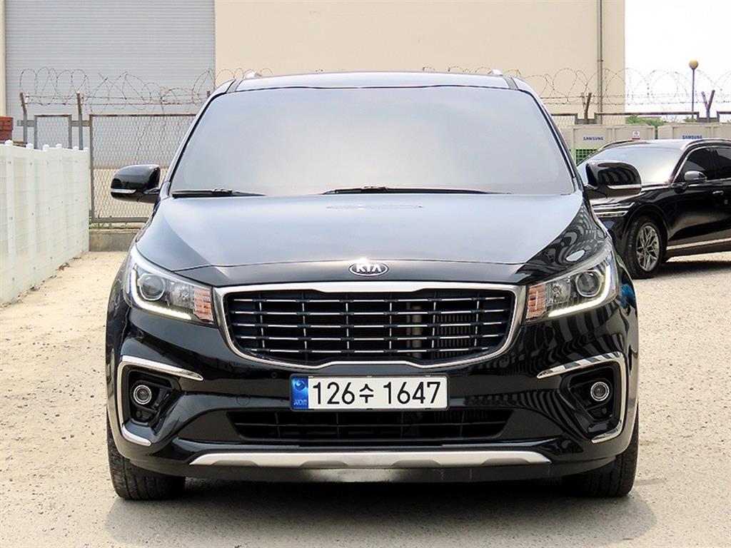 KIA Carnival 2019 Negro - Importación desde Corea - HF Imports Iquique - Foto 1