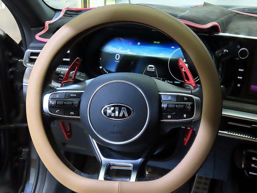 KIA K5 - Vista 8