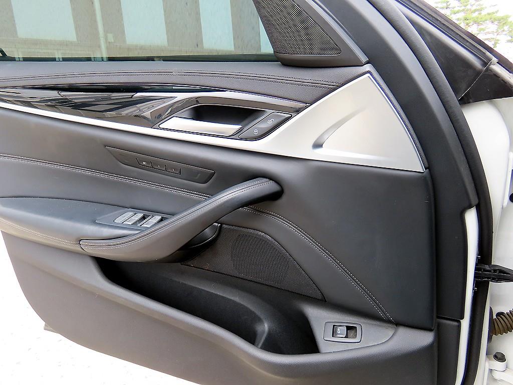 BMW 5 Series - Vista 12