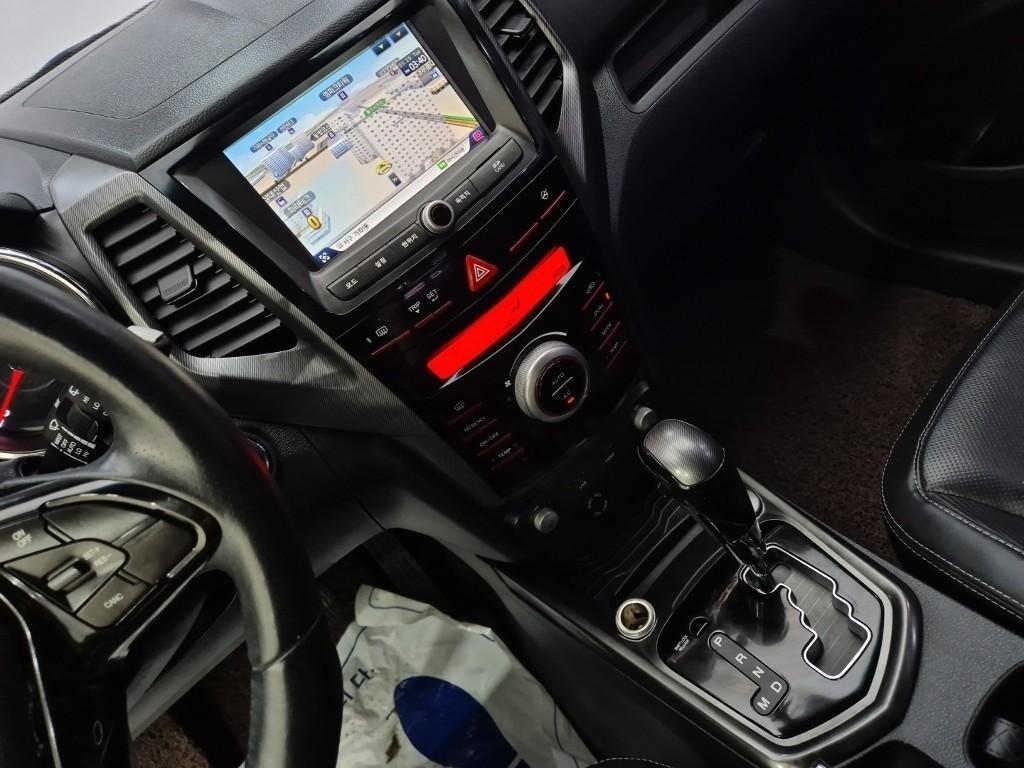 Ssangyong Tivoli - Vista 10