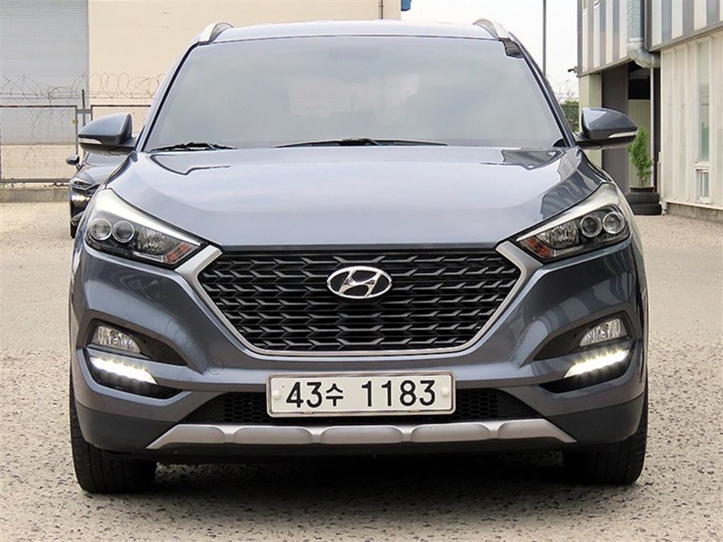 HYUNDAI Tucson 2017 Gris - Importación desde Corea - HF Imports Iquique - Foto 1