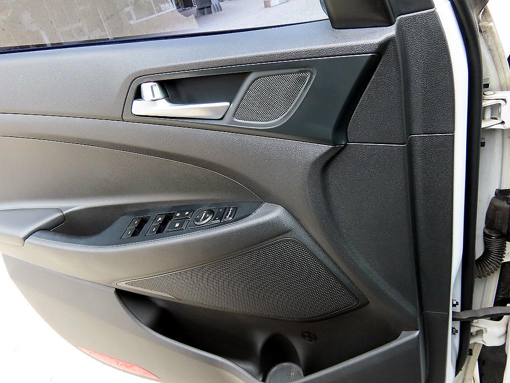HYUNDAI Tucson - Vista 11