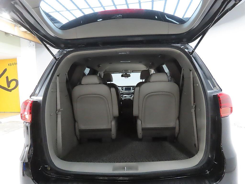 KIA Carnival 2019 Negro - Importación desde Corea - HF Imports Iquique - Foto 9