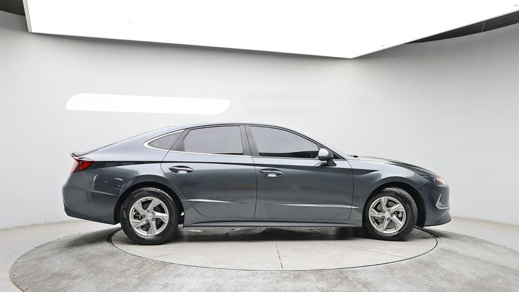 HYUNDAI Sonata - Vista 7