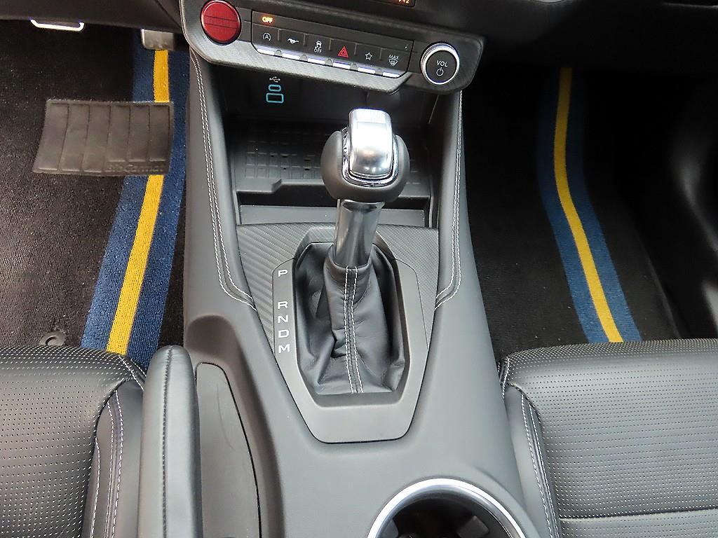 Ford Mustang - Vista 10
