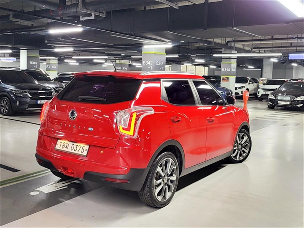 Ssangyong Tivoli - Vista 8