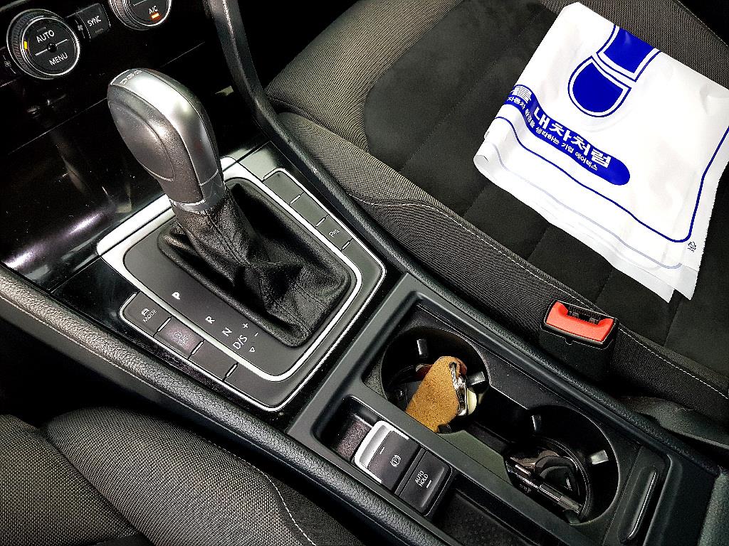 Volkswagen Golf 2016 Blanco - Importación desde Corea - HF Imports Iquique - Foto 15