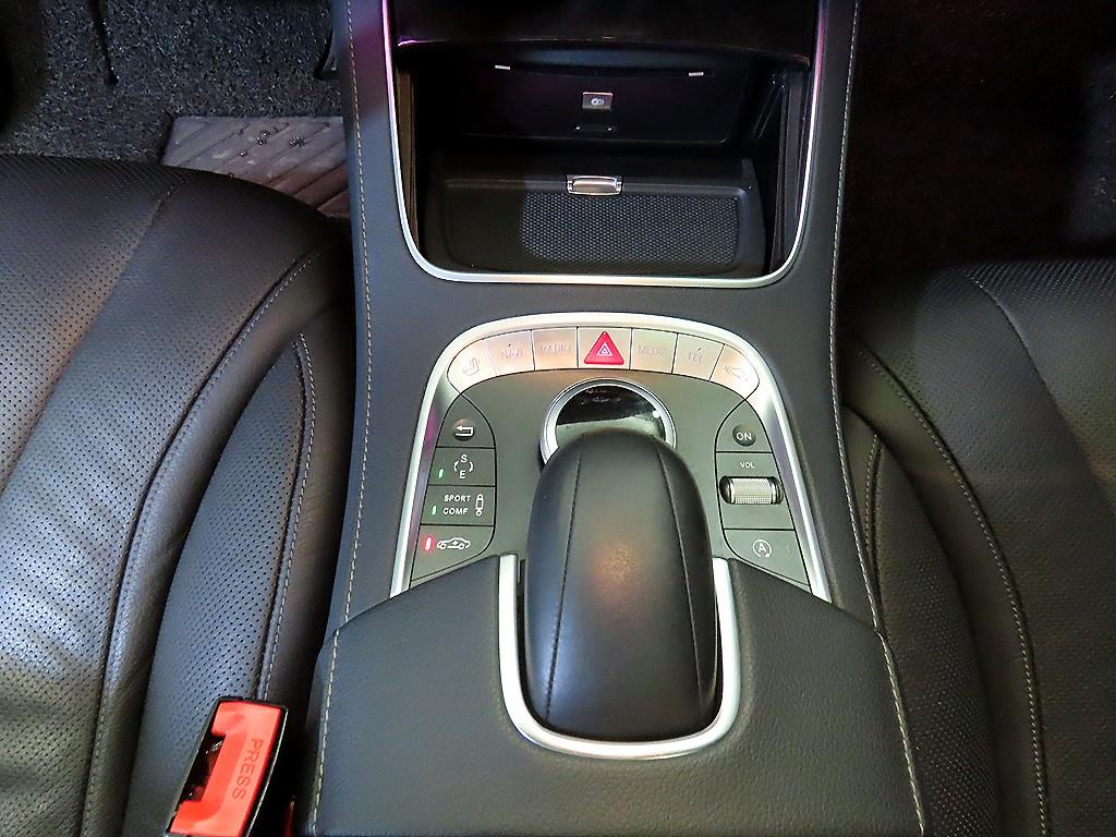 Mercedes Benz S Class - Vista 12
