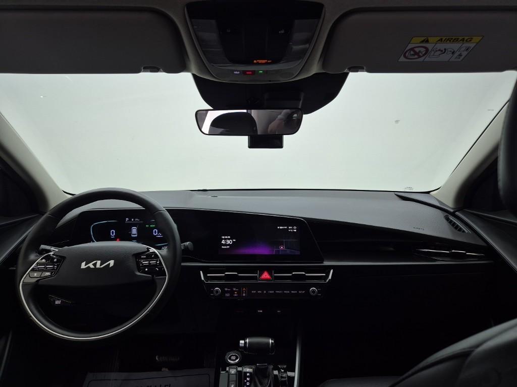 KIA Niro - Vista 8